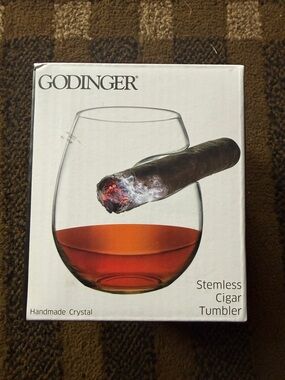 Godinger Clear Crystal Stemless Cigar Tumbler with Amber Liquid Illustration New